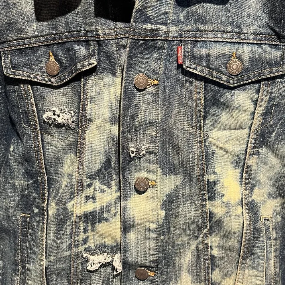 Levi's Trucker Jacket Destroyed Bleached Jean Denim